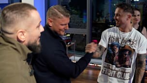 Schon vor dem Poker-Tisch: ER gewinnt das erste Duell des Abends