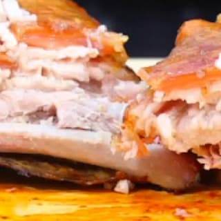 Gaumenschmaus-Alarm - Schweinebauch mit Knusperkruste