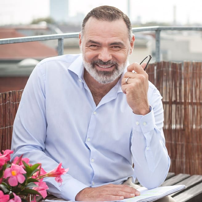 Giovanni Arvaneh wurde nur 61: „Marienhof“-Star ist tot