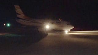 BILD-Reporter vor Ort: Mit diesem Flieger landen 138 Afghanen