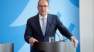 Zoff um Zurückweisungen: Bauchschmerzen in der SPD wegen Grenz-Befehl