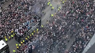 Mega Straßenparade!: 300.000 Fans feiern Newcastle-Titel