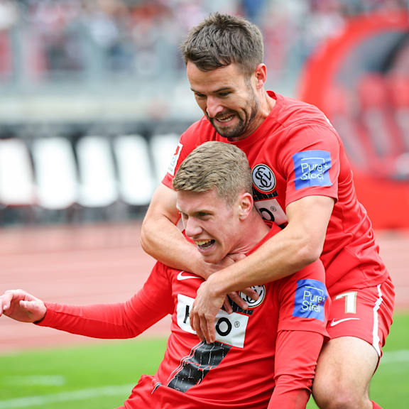Bundesliga-Aufstieg?: Alle drücken Elversberg die Daumen