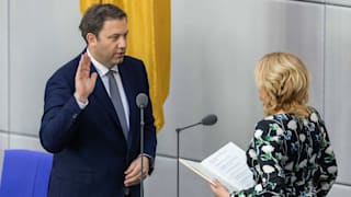 Im Bundestag: Neue Ministerinnen und Minister vereidigt