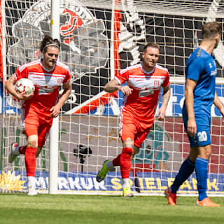 Lok Leipzig: Halle lässt Spitzenreiter (ein bisschen) zittern
