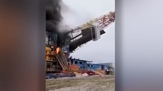 Drei Schwerverletzte: Gasinferno zerstört Ölturm in Russland