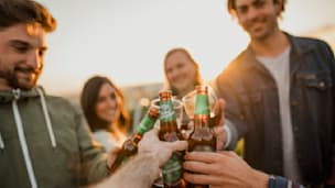 Glukose-Trick: Bier oder Wein? Welcher Drink das Abnehmen mehr bremst