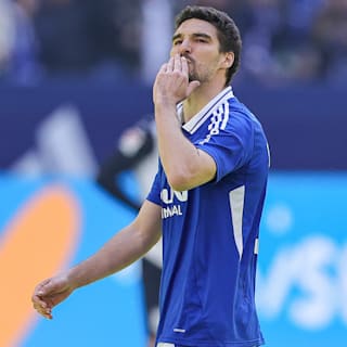 Jahn Regensburg – Schalke 04 im TV & Stream: Wer überträgt die 2. Bundesliga?