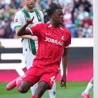 Bundesliga: Last-Minute-Tor von Joker (19) lässt Freiburg in Gladbach jubeln