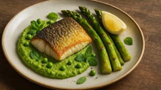 Zuckerfreies Zanderfilet-Rezept: Erbsen-Minz-Püree