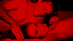 Kontaktaufnahme im Swingerclub: Vier Tipps für Schüchterne
