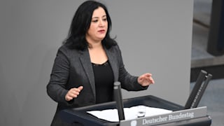 Ermittlungen gegen Linken-Politikerin Akbulut nach Zug-Eskalation