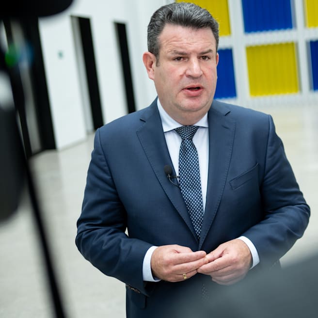 Hubertus Heil beim BILD-Vorsorgegipfel: Arbeit darf nicht krank machen