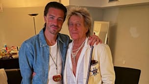 Mit Privatjet: Man-City-Star fliegt Familie für Rod Stewart ein
