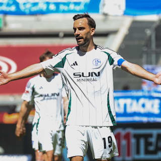 Was Schalke 04 ändern muss: Darum schlägt Kenan Karaman zu Recht Alarm!