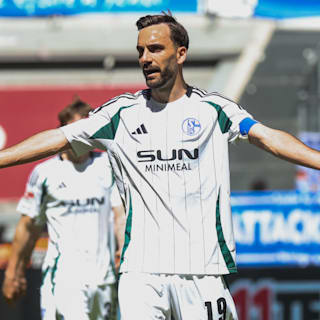 „Dann steigt Schalke ab!“: Karaman schlägt Alarm – für NÄCHSTE Saison!
