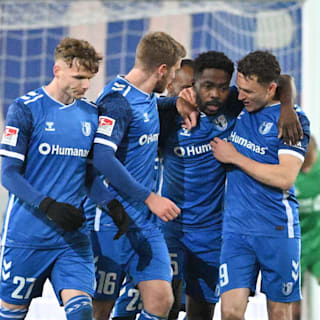 Nach viel Lob vom Trainer: 1. FC Magdeburg verlängert mit diesem Star