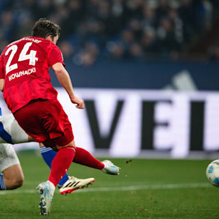 Fortuna Düsseldorf: Sorgen um Schalke-Schreck Dawid Kownacki