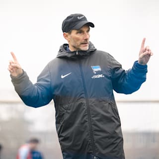 Hertha BSC: Trainer Stefan Leitl wälzt Druck auf Braunschweig ab 