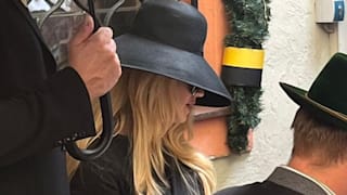 Adele: Das Geheimnis um dieses Foto im Münchner Biergarten